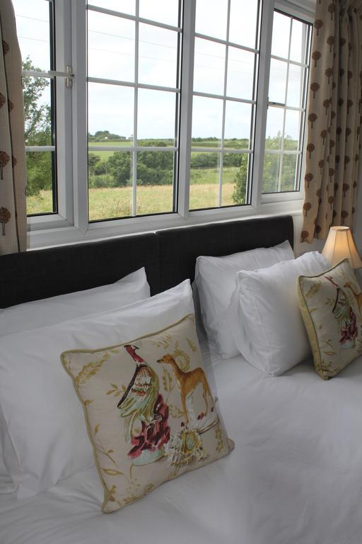 Three Horseshoes Country 4*