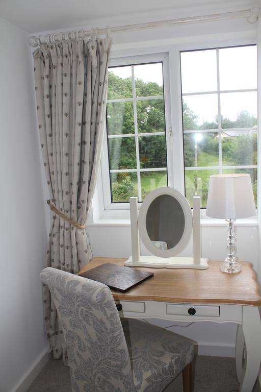 Inn Three Horseshoes Country Barry