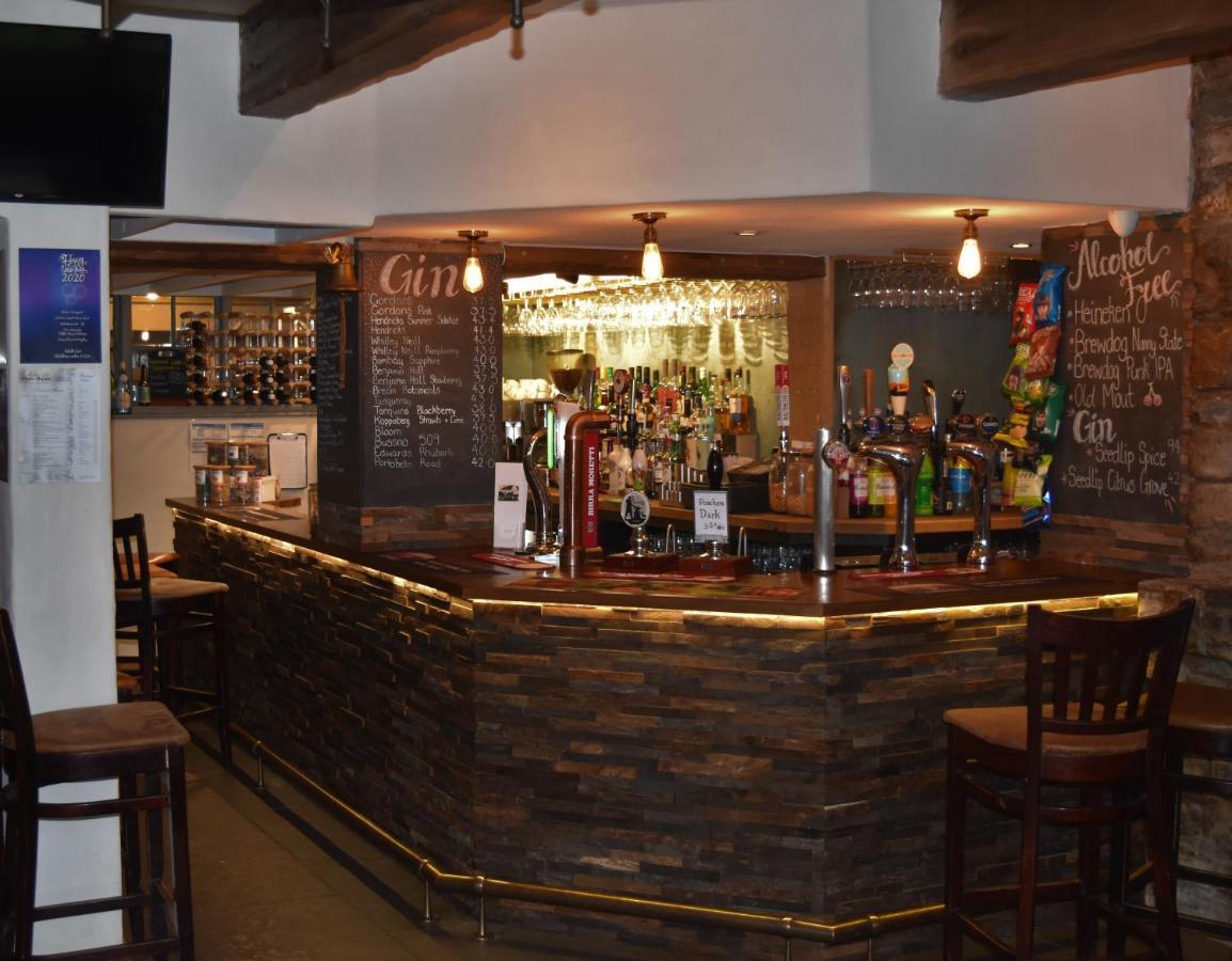 Three Horseshoes Country 4*